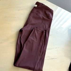 Vuori Leggings- Dusty Rose Color, Size L